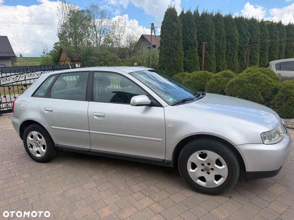 Audi A3 Sportback 1.6 Ambition - 2
