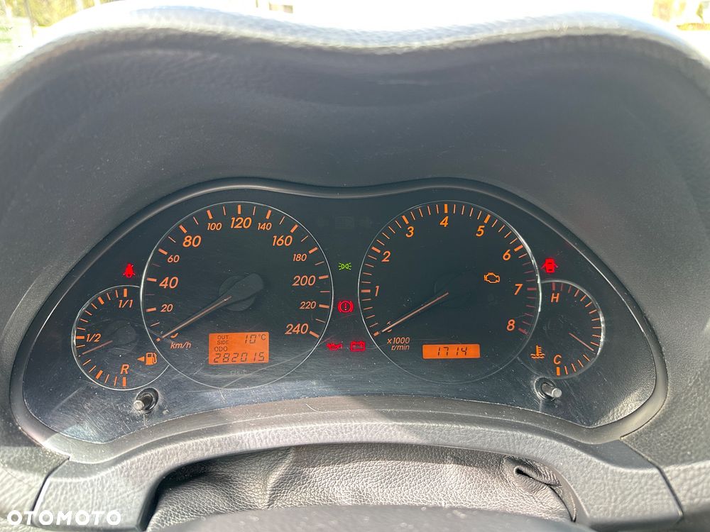 Toyota Avensis 2.0 VVT-i Sol - 20