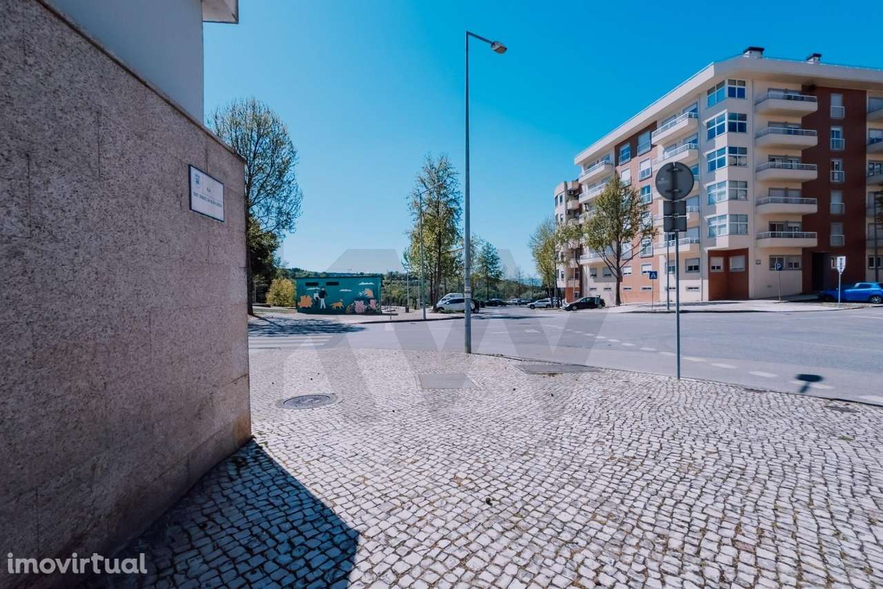 T3 com Garagem Box e Varandas | 166 m2 | Marzovelos – Viseu - Grande imagem: 5/38