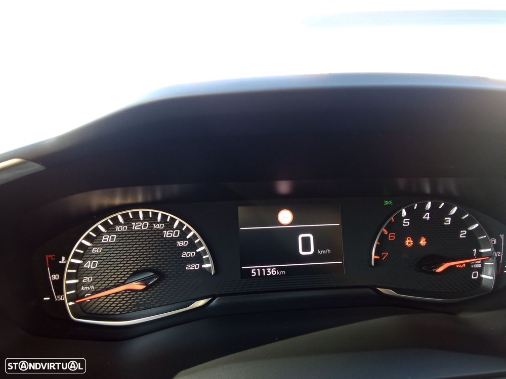 Peugeot 2008 1.2 PureTech Active - 11