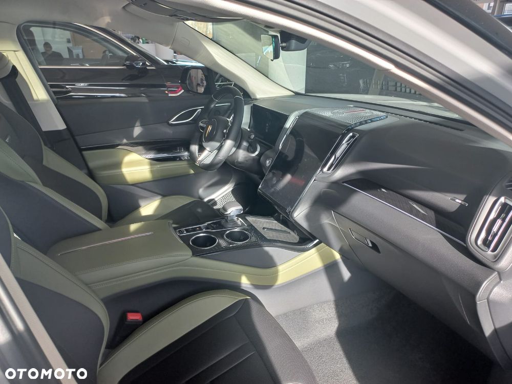 Hongqi HS3 1.5T FWD - 10