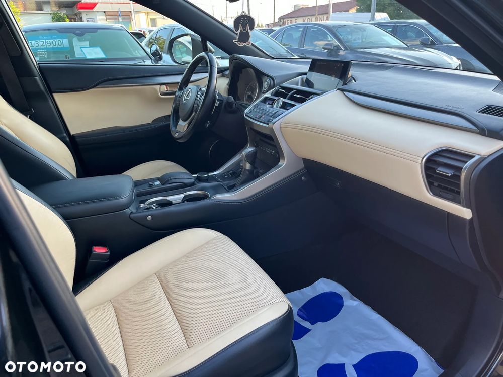 Lexus NX 200t Comfort AWD - 14