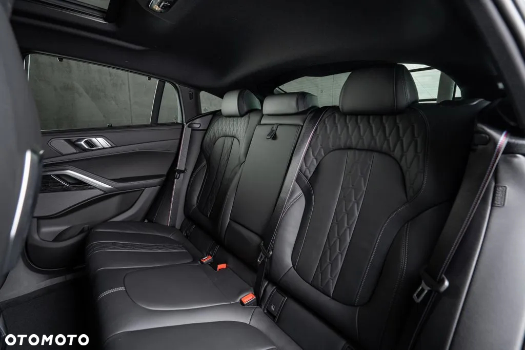 BMW X6 xDrive30d - 16