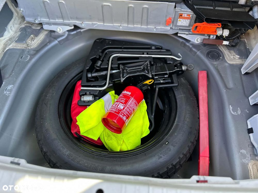 Toyota Prius - 14