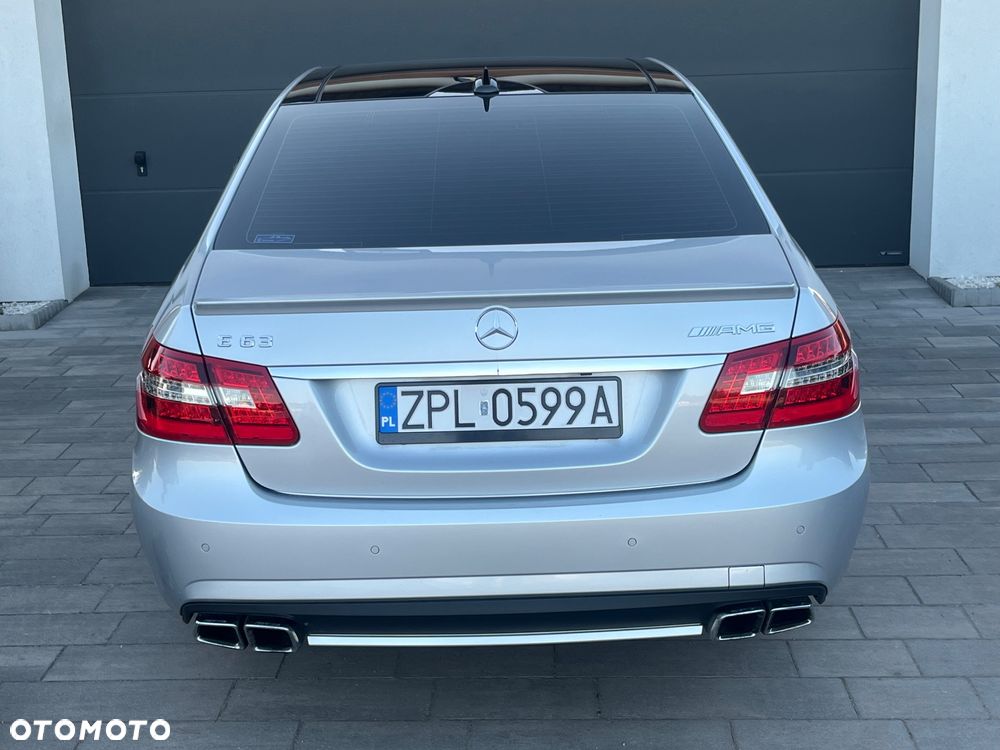 Mercedes-Benz Klasa E - 12