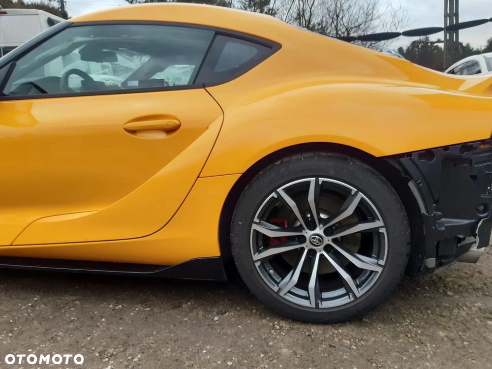 Toyota Supra - 10