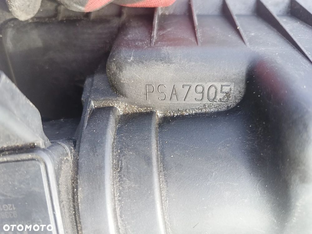 OBUDOWA FILTRA POWIETRZA CITROEN C5 C8 PEUGEOT 607 807 2.0 HDI 9640450780 - 4