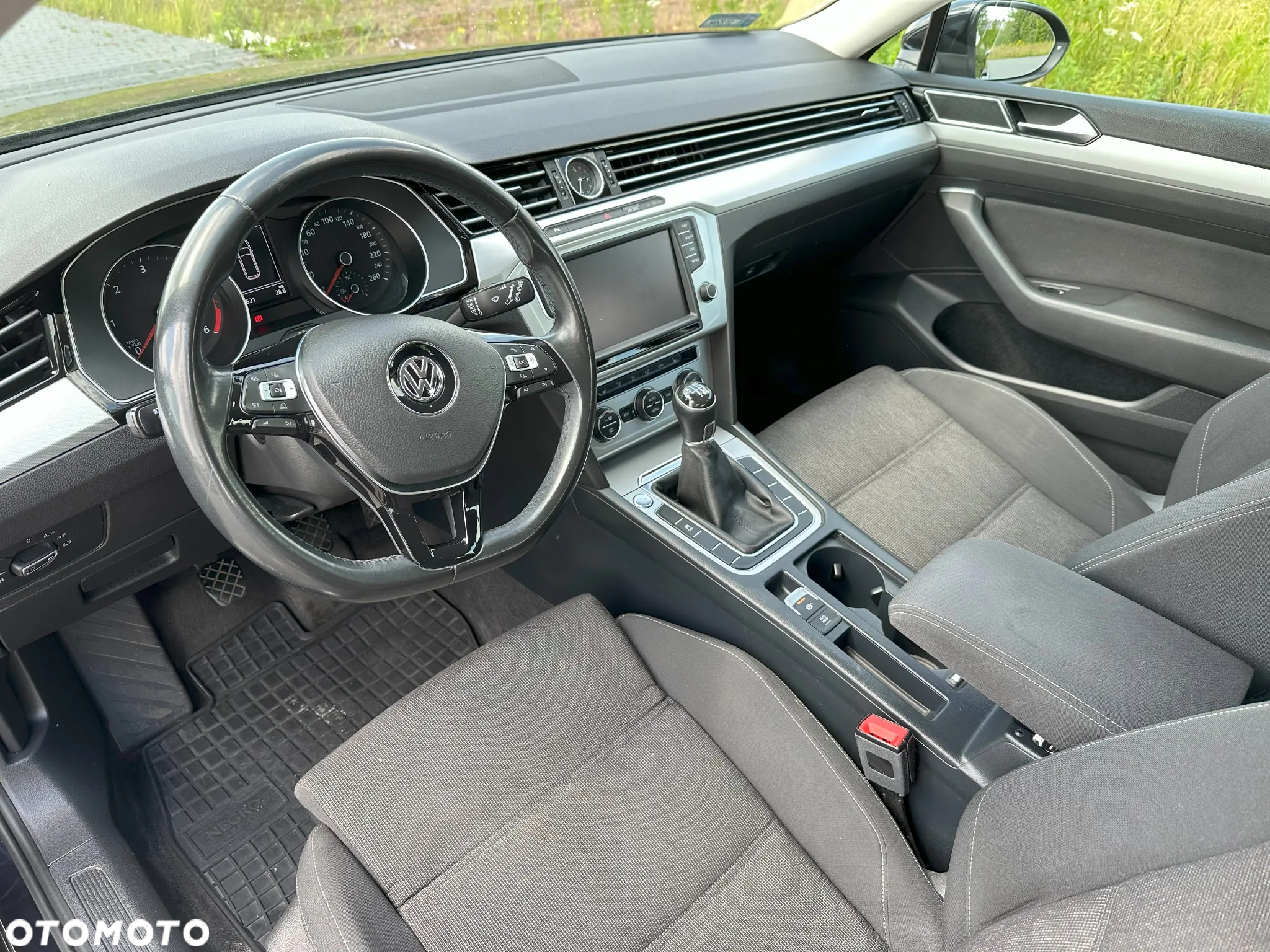 Volkswagen Passat 2.0 TDI BMT Comfortline - 4