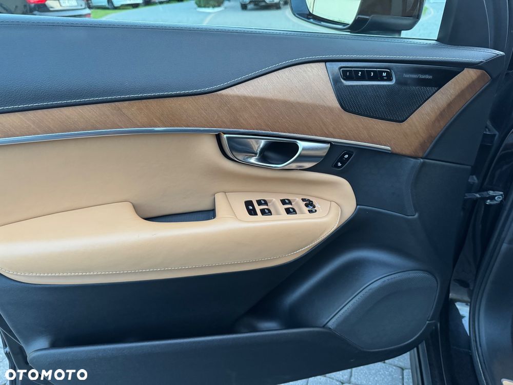 Volvo XC 90 D5 AWD Inscription 7os - 23
