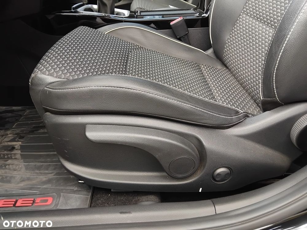 Kia Ceed 1.5 T-GDI Business Line - 22