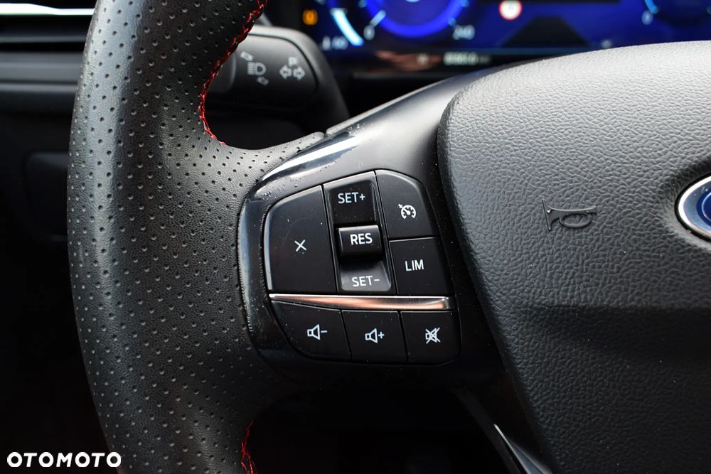 Ford Kuga 1.5 EcoBoost FWD ST-Line - 10