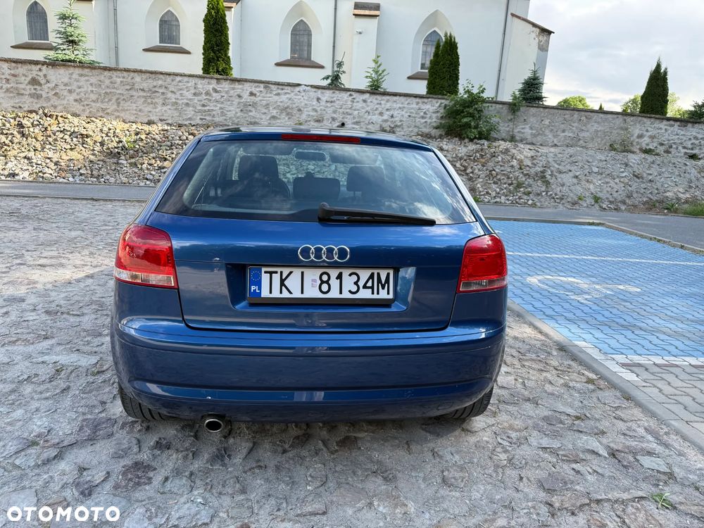 Audi A3 3-drzwiowe 1.6 Ambiente - 10