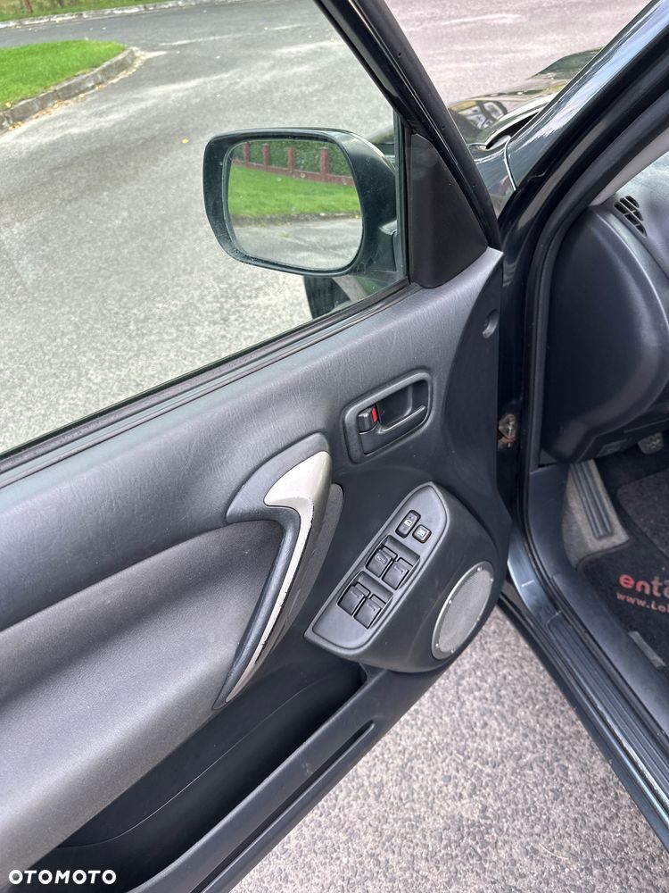 Toyota RAV4 2.0 D-4D Sol - 15