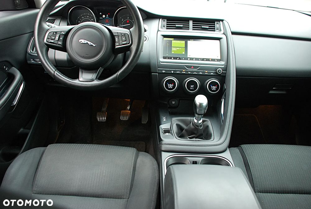 Jaguar E-Pace 2.0 i4D FWD R-Dynamic S - 9