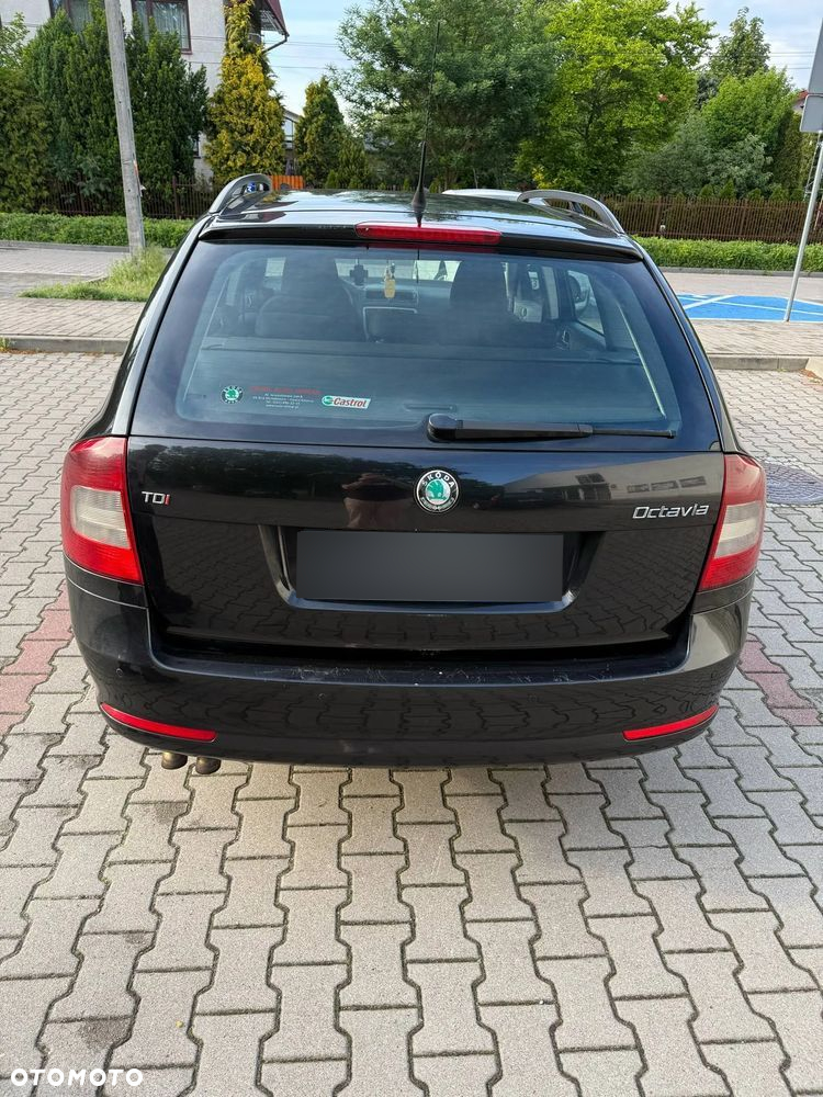 Skoda Octavia - 4