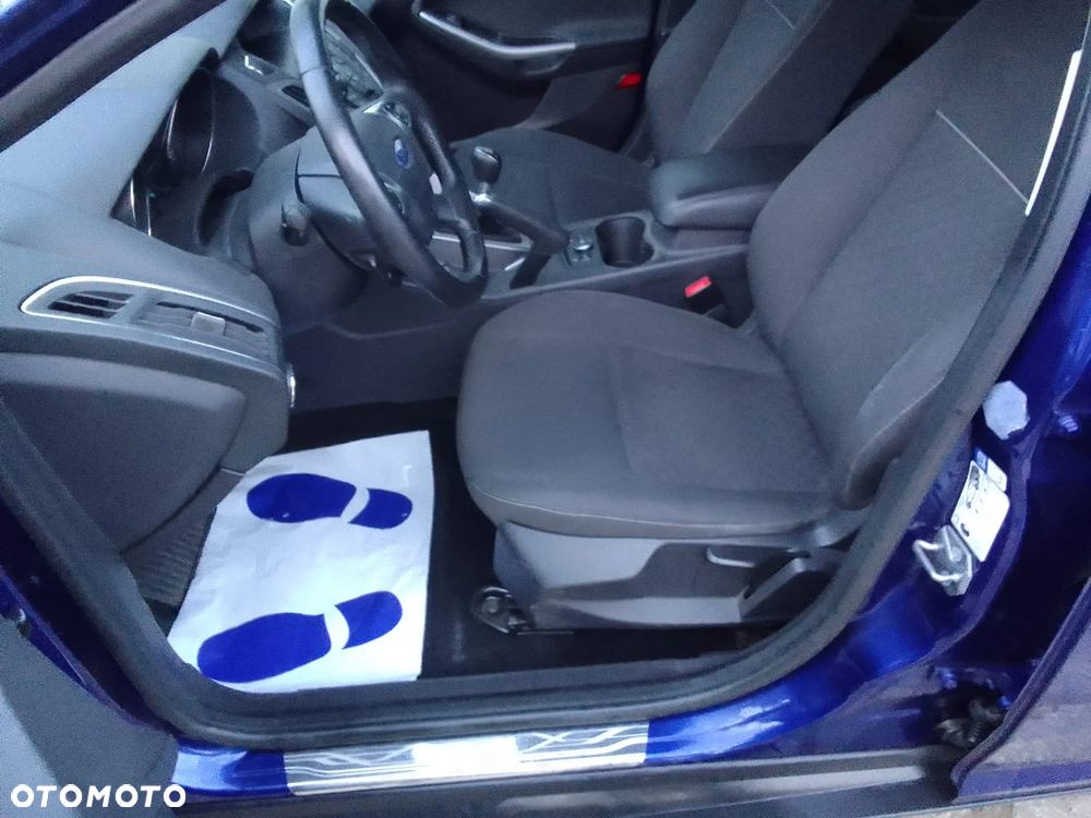 Ford Focus - 24