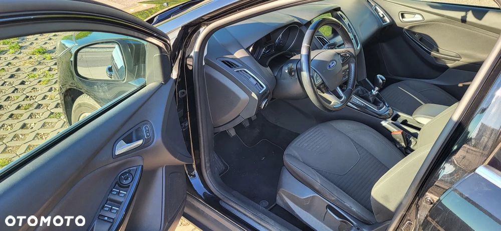 Ford Focus 1.5 EcoBoost STart-Stopp-System TITANIUM - 17