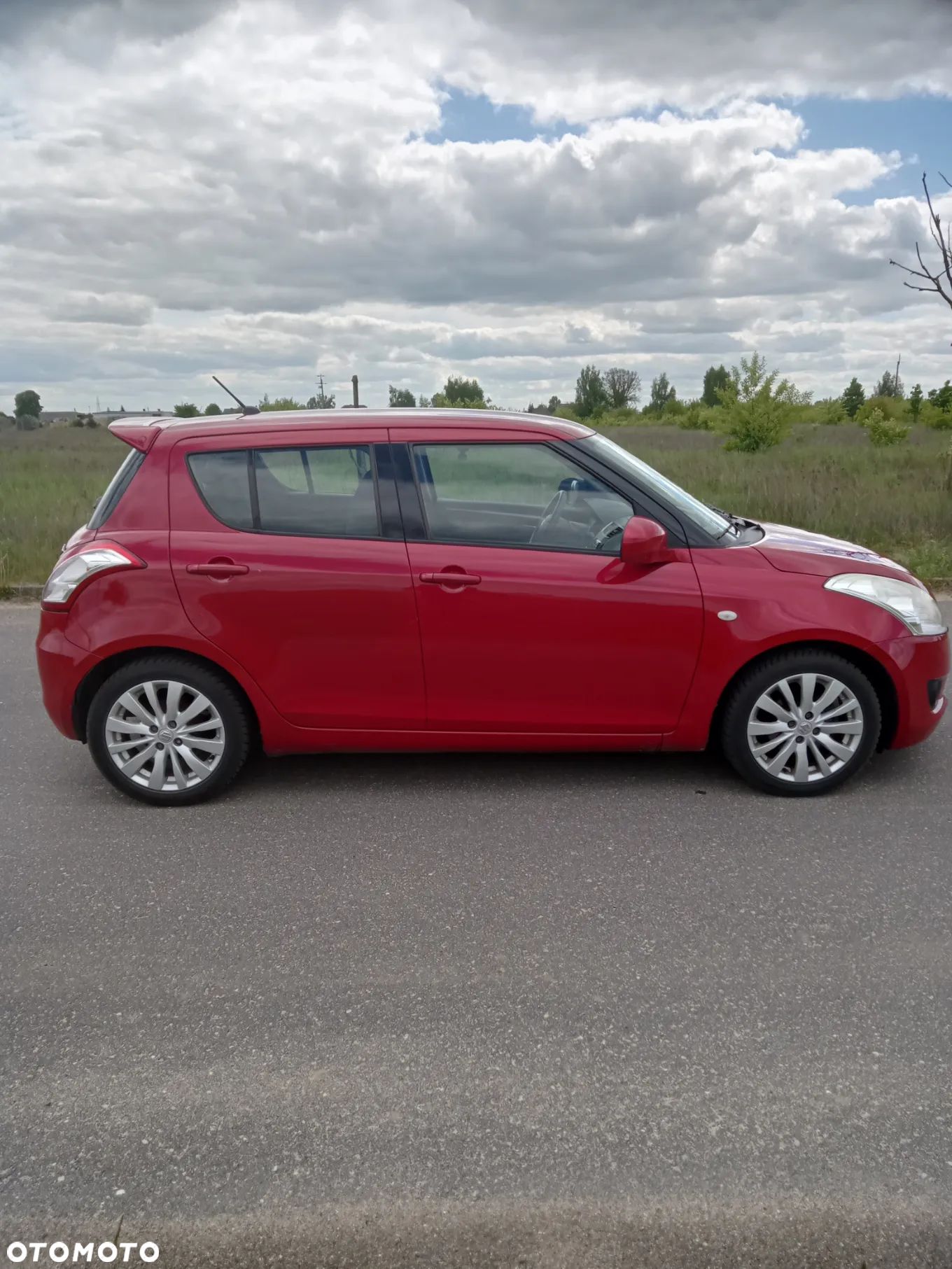 Suzuki Swift - 1