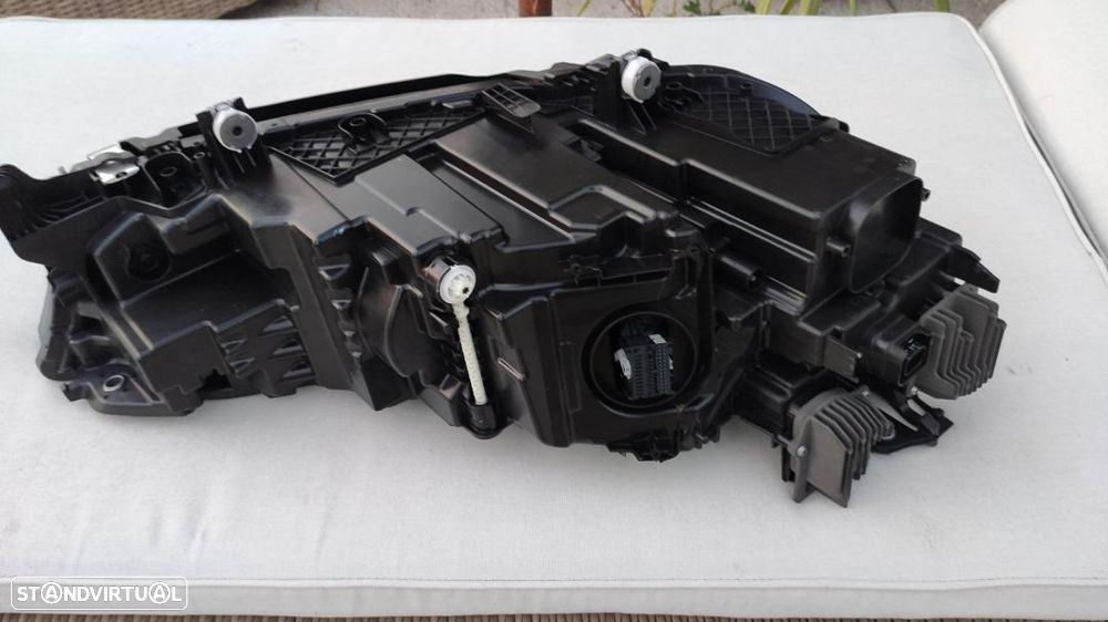 farol esquerdo full Led BMW iX - 8