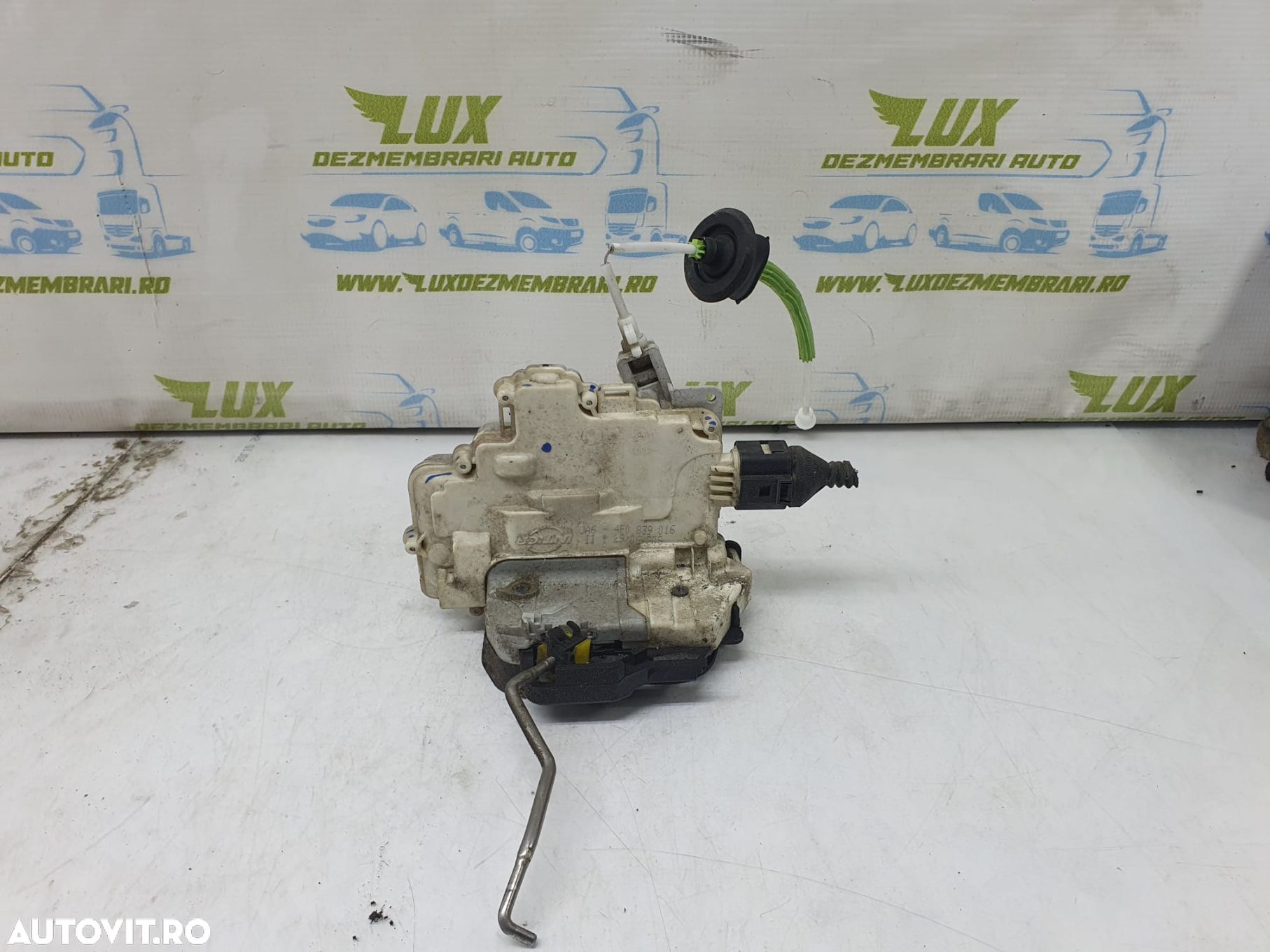 Broasca usa dreapta spate 4f0839016 Audi A6 4F/C6 - 1