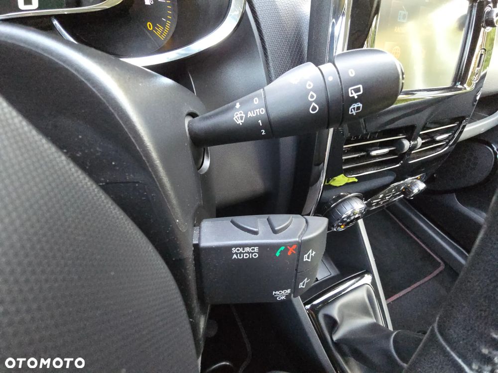 Renault Clio Energy TCe 90 Start & Stop Luxe - 26