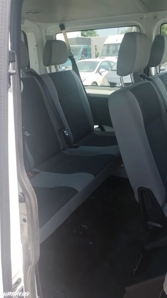 Volkswagen Transporter - 11