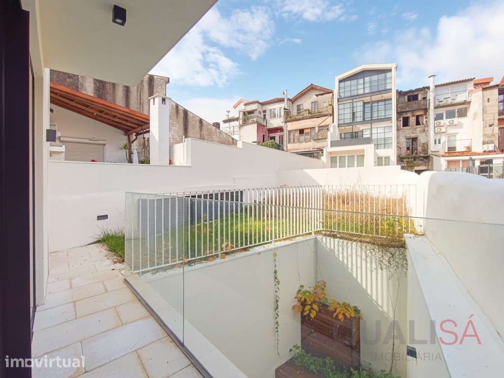 Apartamento T1 novo com jardim, equipado e mobilado, localizado na ... - Grande imagem: 3/27