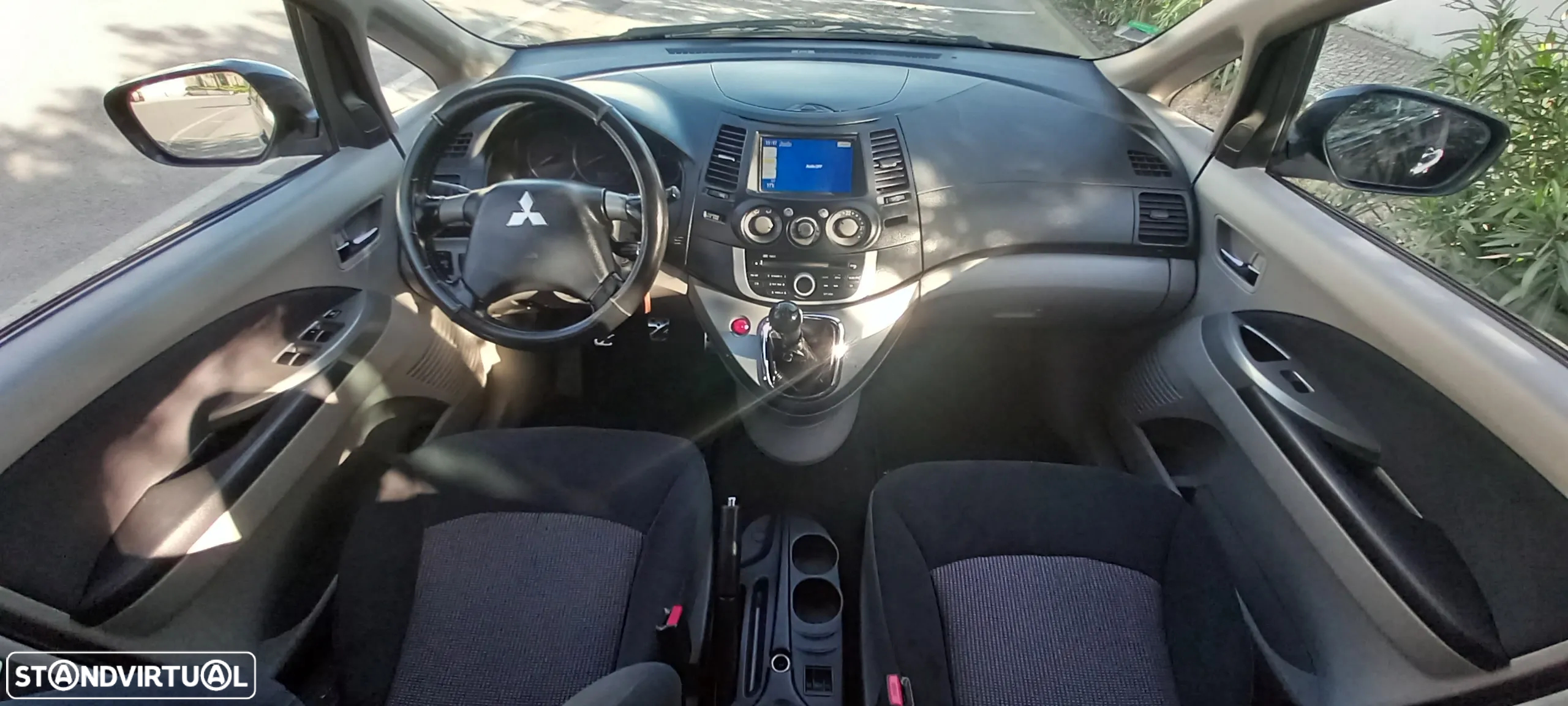 Mitsubishi Grandis 2.0 DI-D Insport - 15