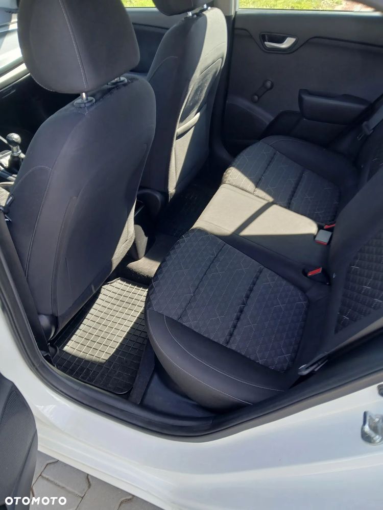 Kia Rio 1.2 GT-Line - 10