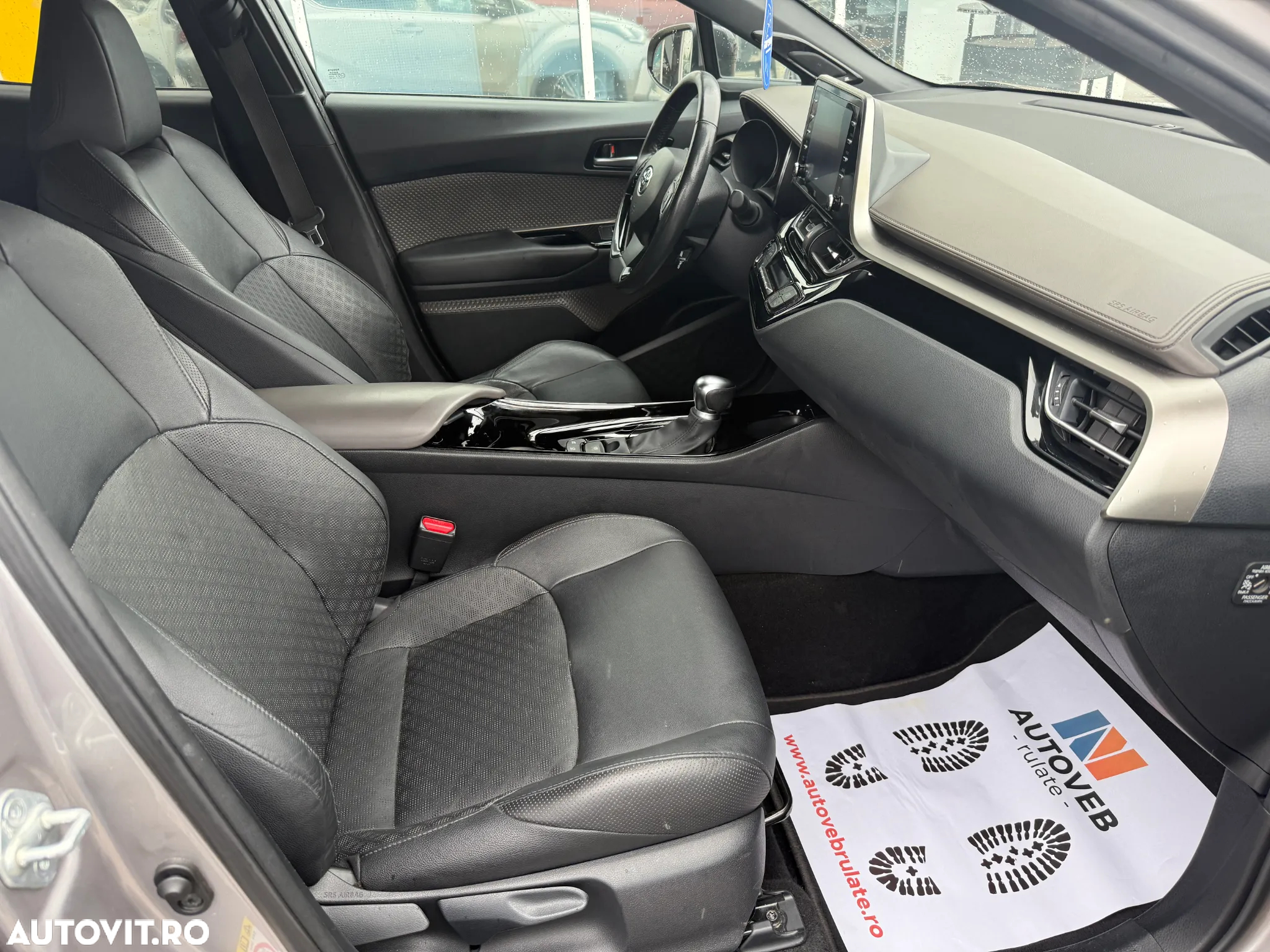 Toyota C-HR 2.0 HSD 184 CP 4x2 CVT Style - 15