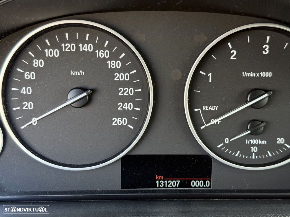 BMW 320 d Touring LifeStyle - 23