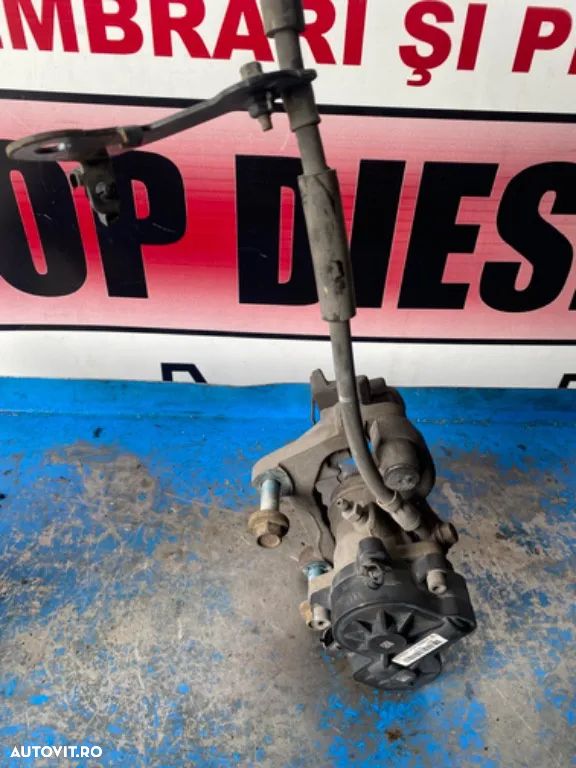 Etrier stanga dreapta spate FORD KUGA II 2.0 2014 2015 2016 2017 2018 - 8
