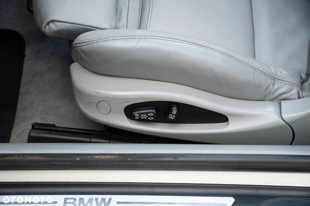 BMW Seria 3 - 36