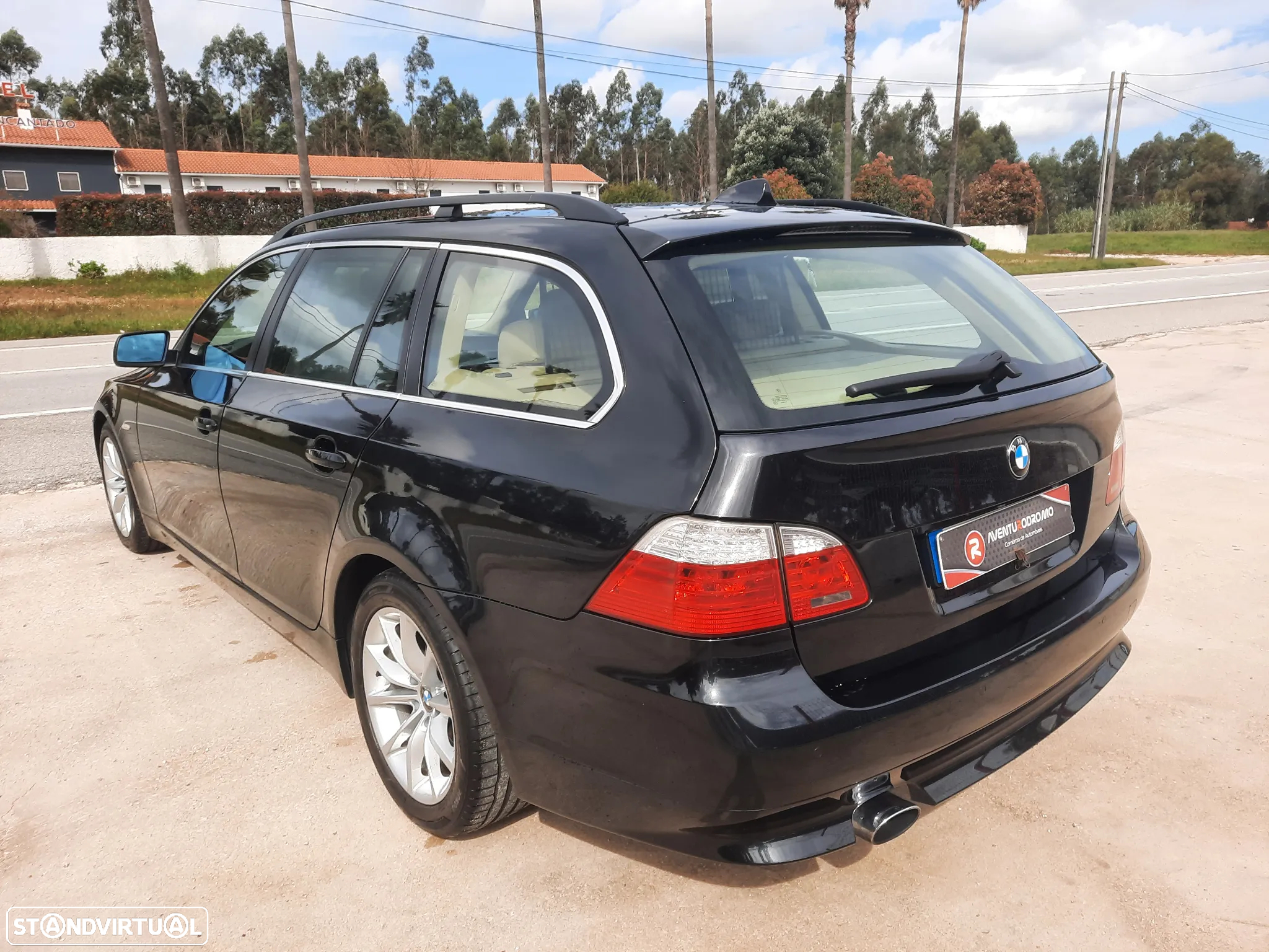 BMW 520 d Touring Executive - 12