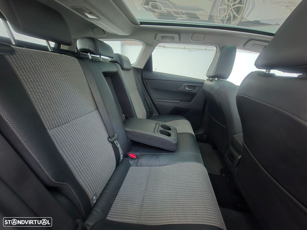 Toyota Auris Touring Sports 1.8 HSD Sport+Skyview +Navi - 24