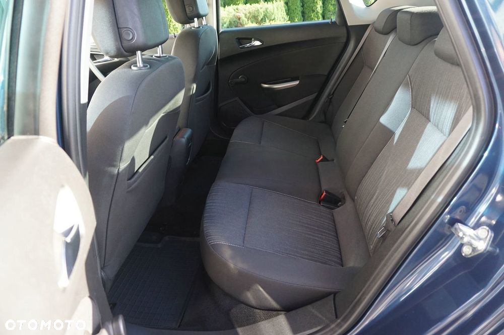 Opel Astra 1.4 T Enjoy S&S - 13