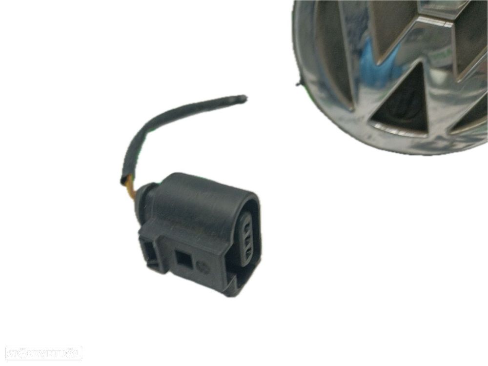 Interruptor / Switch / Botão Da Mala Volkswagen Golf Iv (1J1) - 2