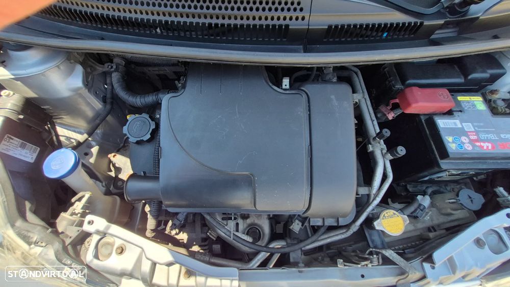 Peugeot 107 1.0 Black&Silver - 20