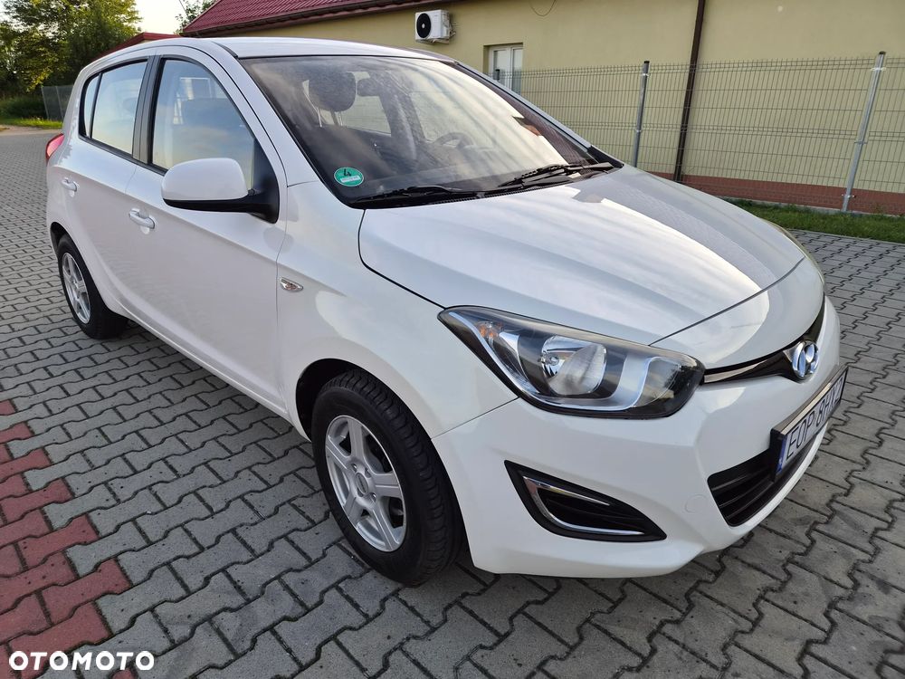 Hyundai i20 1.2 Trend - 17