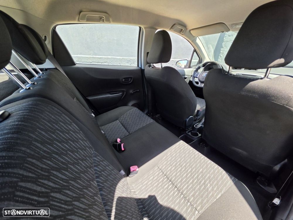 Toyota Yaris 1.0 VVT-i ACtive+AC - 14