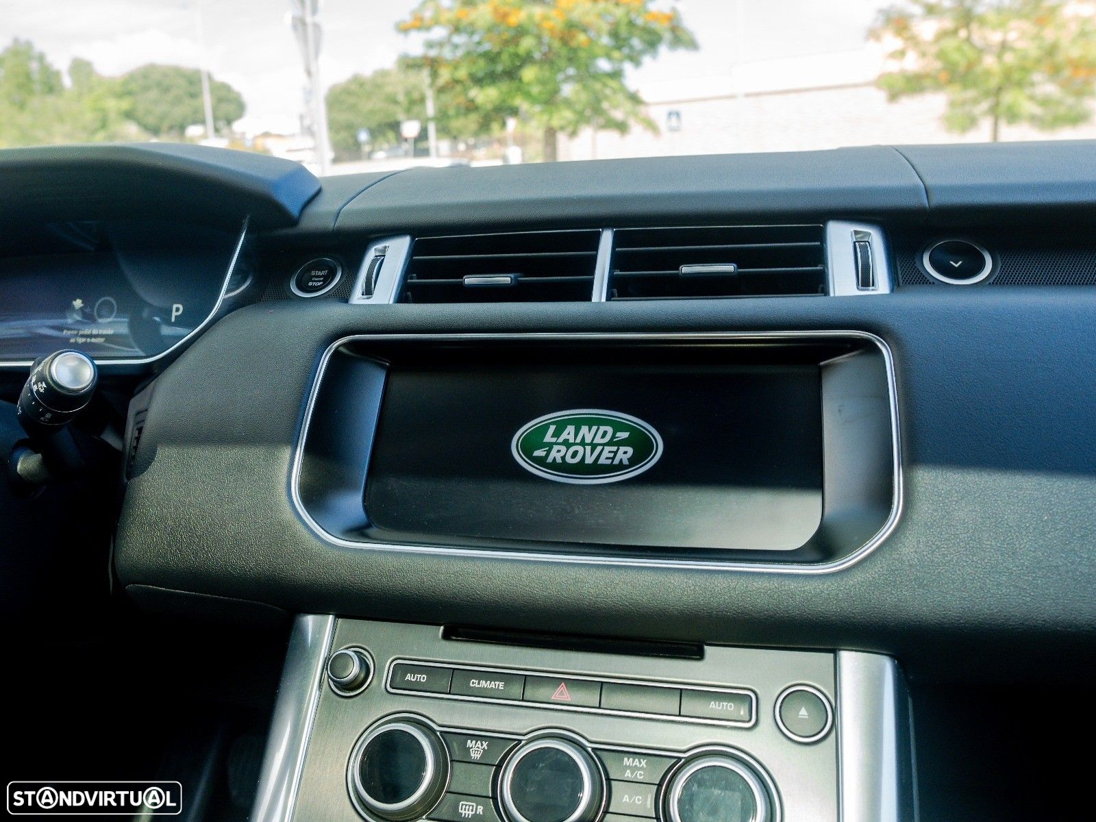 Land Rover Range Rover Sport 2.0 SD4 SE - 19