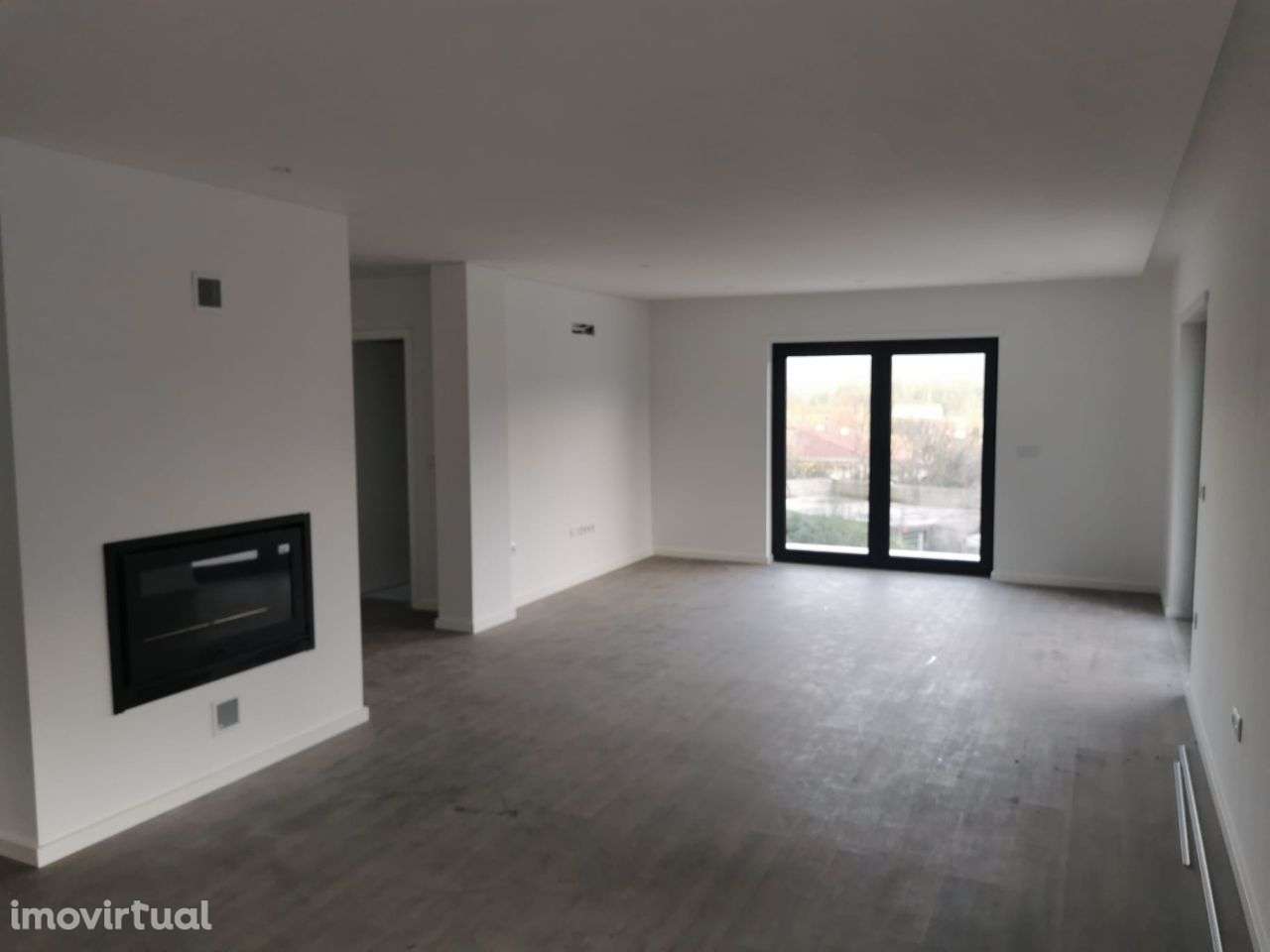 Moradia T3+1 em São Torcato - Guimarães - Grande imagem: 3/24