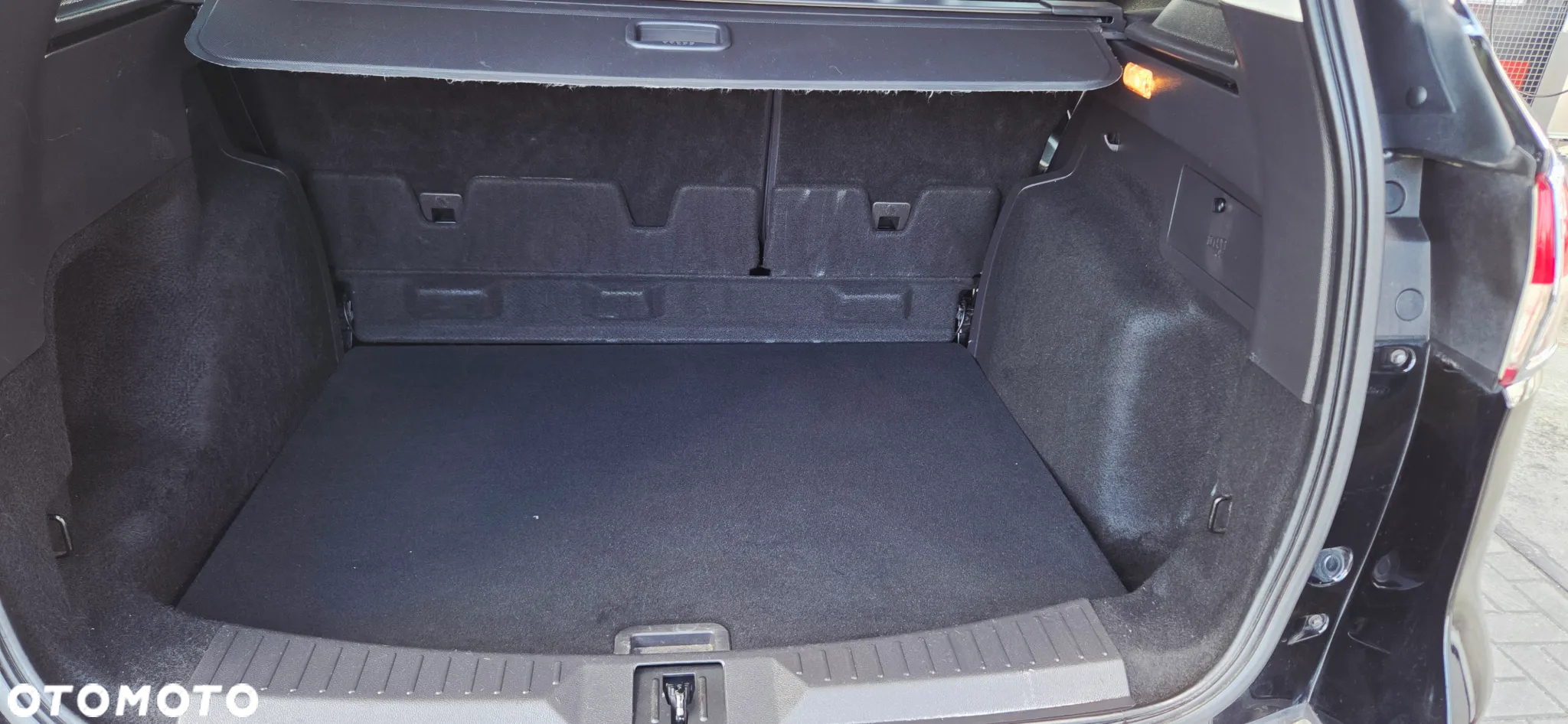 Ford Kuga 1.6 EcoBoost 2x4 Titanium - 29