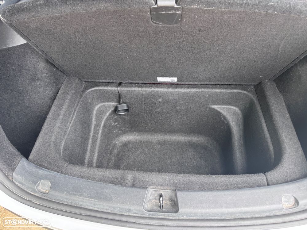 Tesla Model Y Long Range Tração Integral - 9