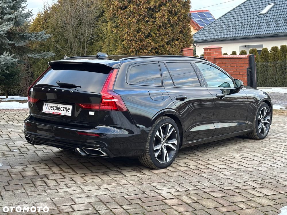 Volvo V60 T8 AWD Recharge Geartronic RDesign - 12