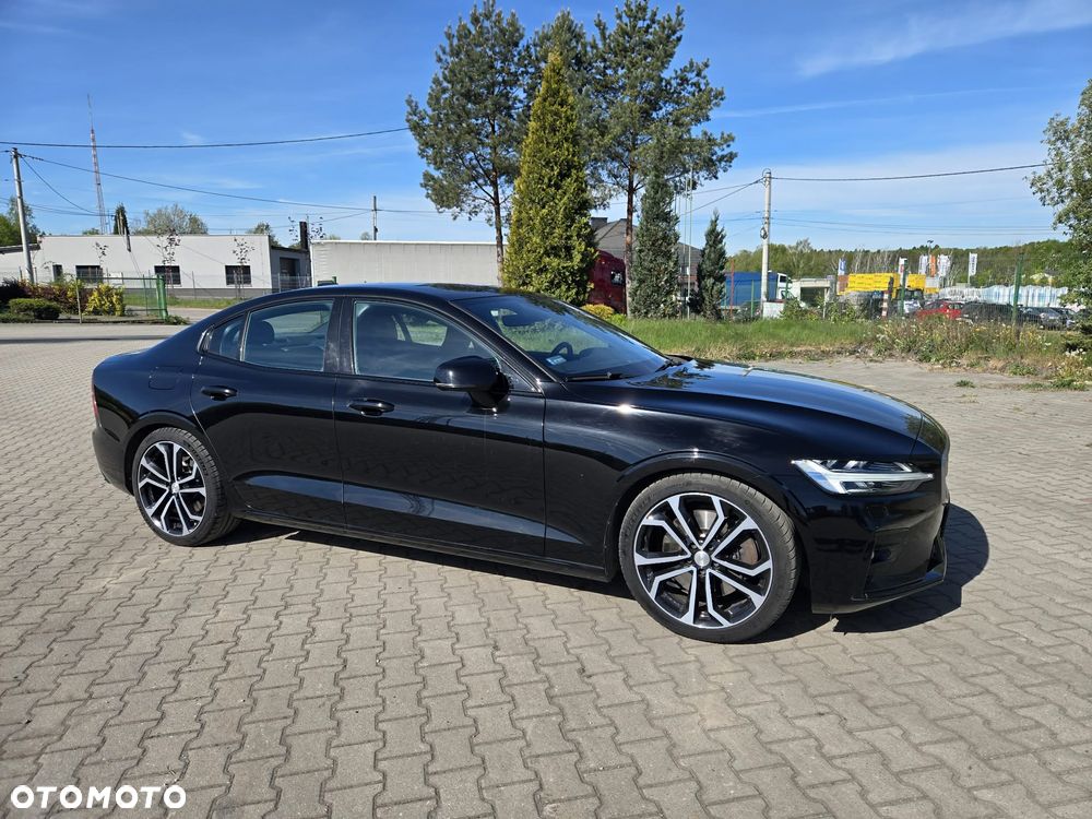 Volvo S60 T5 R-Design - 1