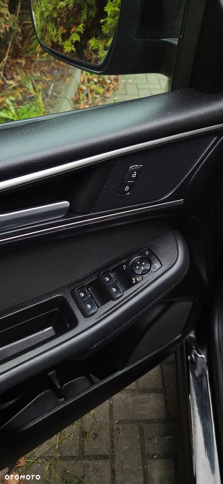 Ford Galaxy 1.5 EcoBoost Trend - 19