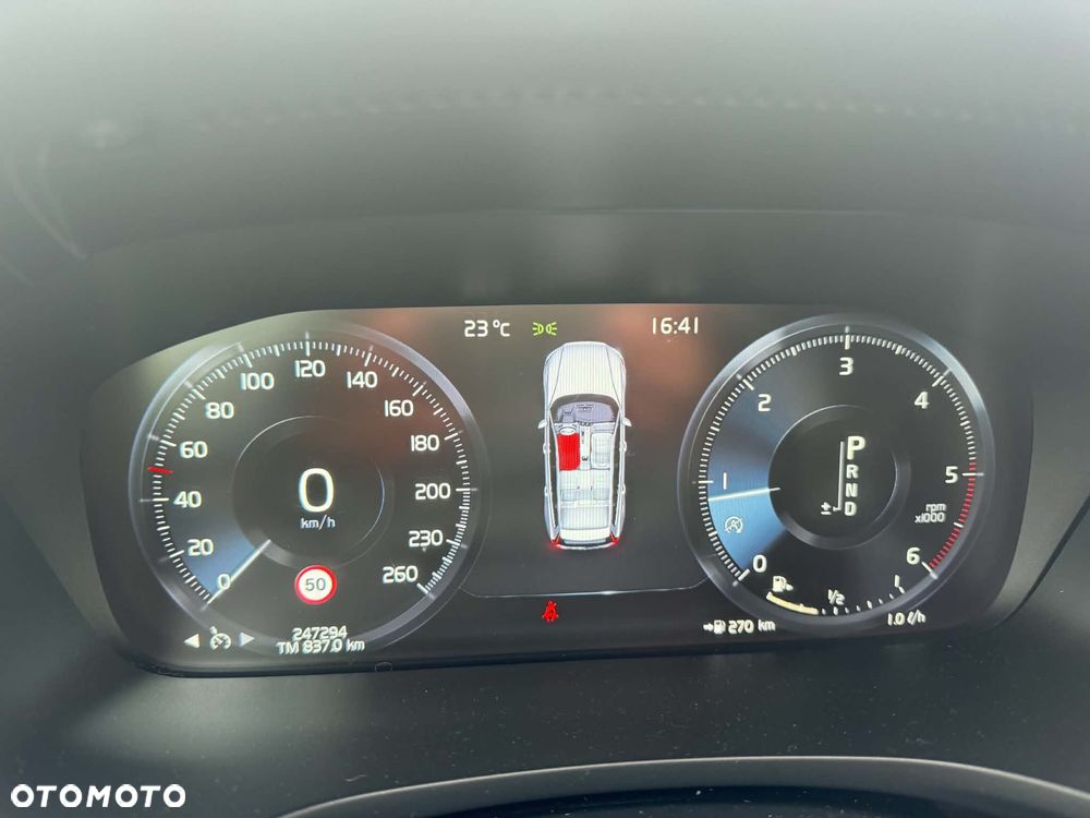 Volvo V60 D3 AWD Momentum - 13