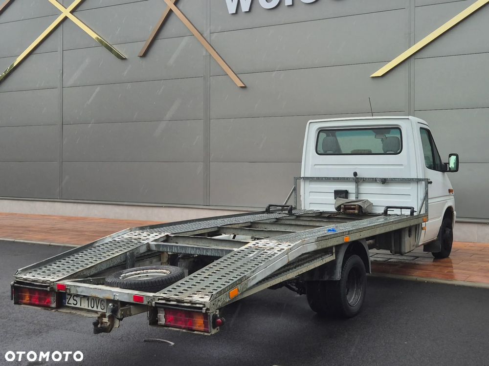 Mercedes-Benz Sprinter - 7