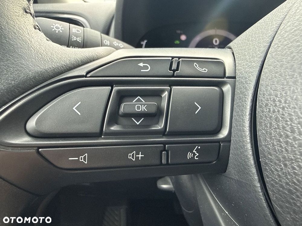 Toyota Yaris Hybrid 1.5 Style - 19